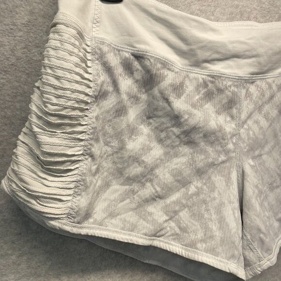 Lululemon Run Bright At Night Shorts Womens 12 Gray Blazer Print / White W7511S - Picture 3 of 11